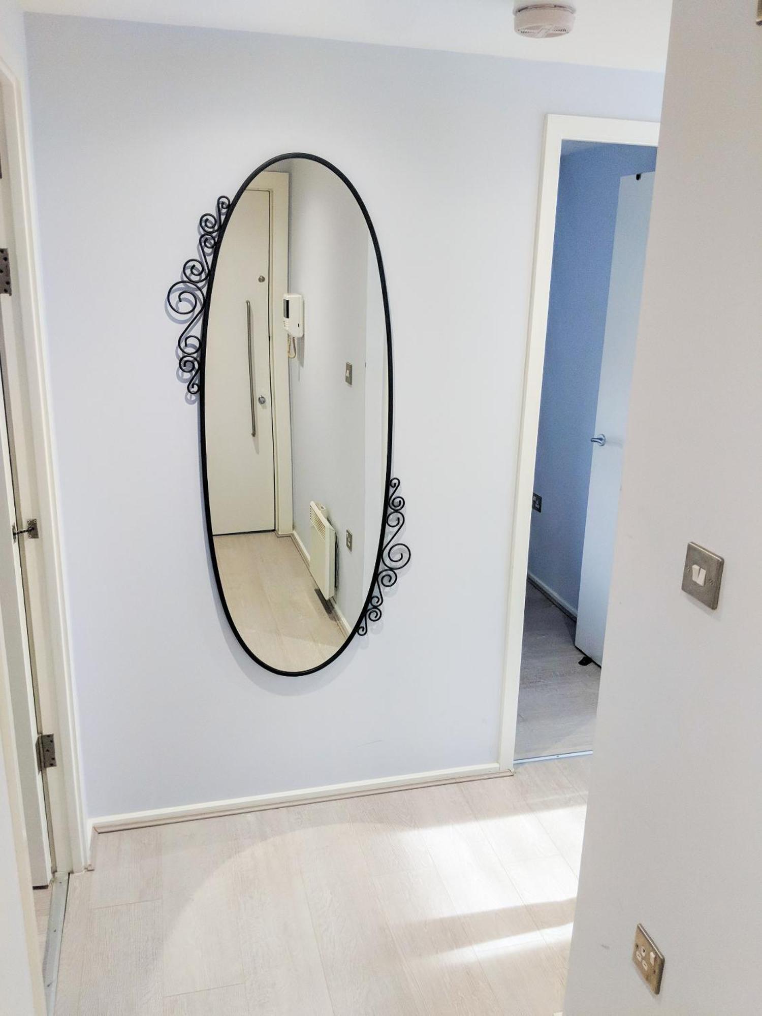 Lt Grove Apartment - Stratford 런던 외부 사진